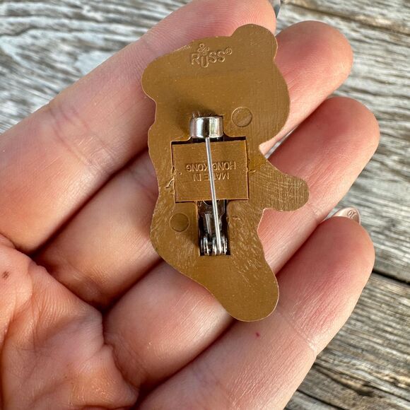 Vintage Jewelry Bear in Stocking Brooch Christmas Pin - Picture 2 of 2